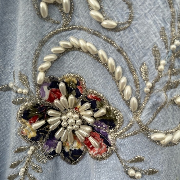 Vintage Jane Ashley Light Chambray Embellished Beaded Western Button Down Shirt - Picture 3 of 4